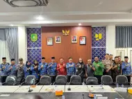 Penutupan Panglong Arang Lumpuhkan Ekonomi Pesisir, Bupati Meranti Minta DPR RI Turun Tangan