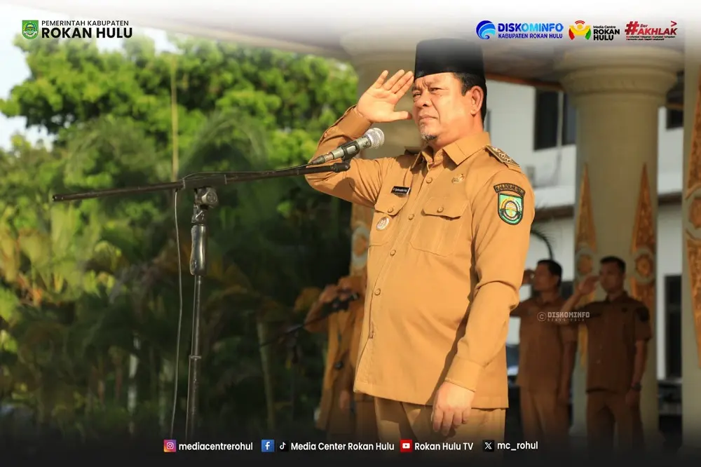 Pimpin Apel Gabungan, Wabup Syafaruddin Poti Tekankan Disiplin, Pelayanan hingga Sambut HUT Riau