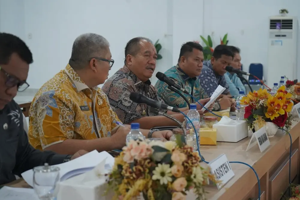 Pimpin Rakorpem, Bupati Asahan Instruksikan Matangkan HUT Ke-81 RI dan Efisiensi Program 2027