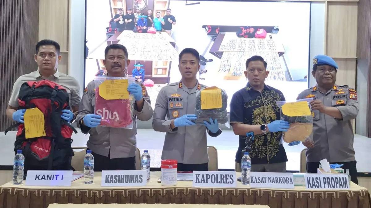 Polres Dumai Gagalkan Penyelundupan 296 Cartridge Narkoba Asal Lampung Menuju Medan
