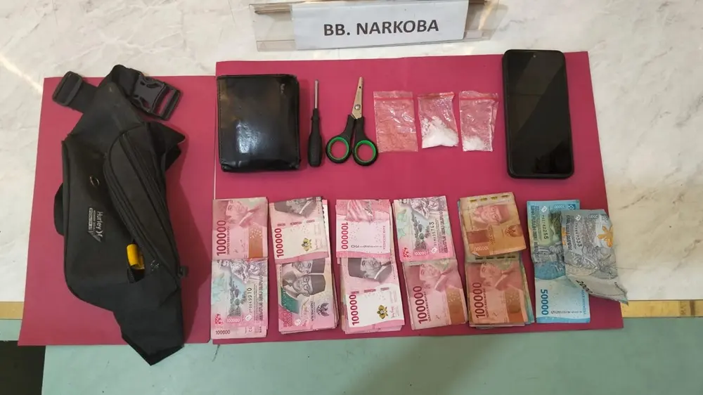Polsek Tambusai Utara Ringkus Pengedar Sabu di Mahato, Sita 7,21 Gram dan Uang Rp5 Juta