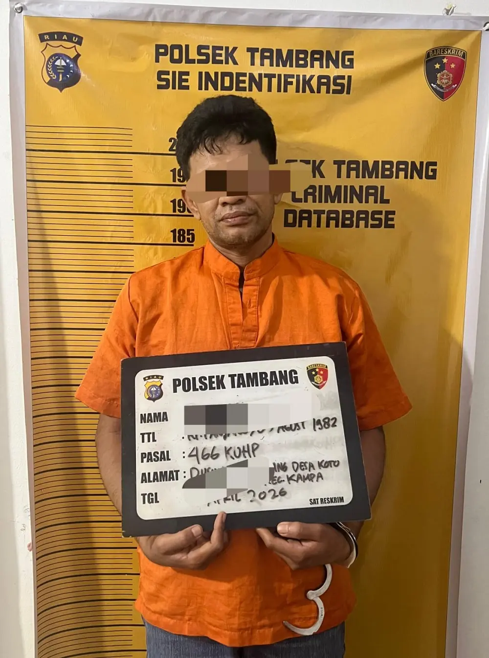 Pria di Kampar Ngamuk Bawa Kapak, Aniaya Korban di Dalam Kamar