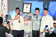 Thumbnail Raih Rekor MURI, 9.184 ASN Pemko Pekanbaru Serentak Baca Surah Al-Mulk di Masjid An Nur