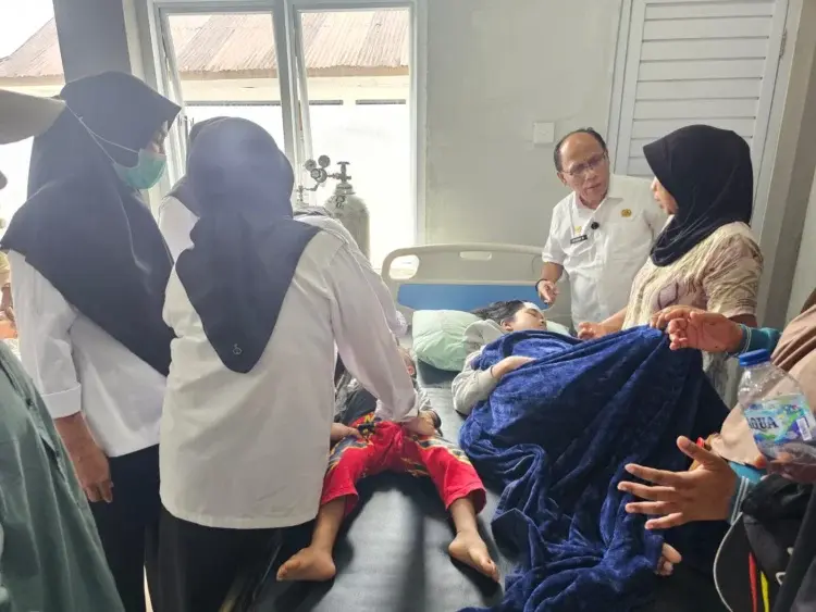 Ratusan Siswa dan Guru di Agam Sumbar Diduga Keracunan MBG, Diskes dan BPOM Periksa Sampel Makanan