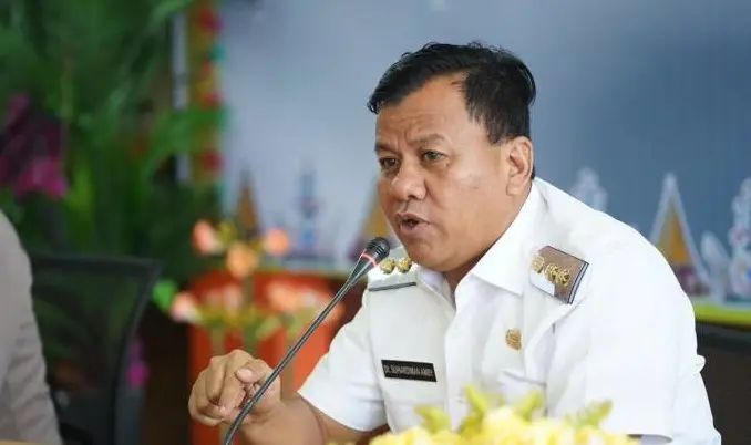 Ruang Kerja Disegel KPK, Bupati Kuansing Suhardiman Amby Menghilang?