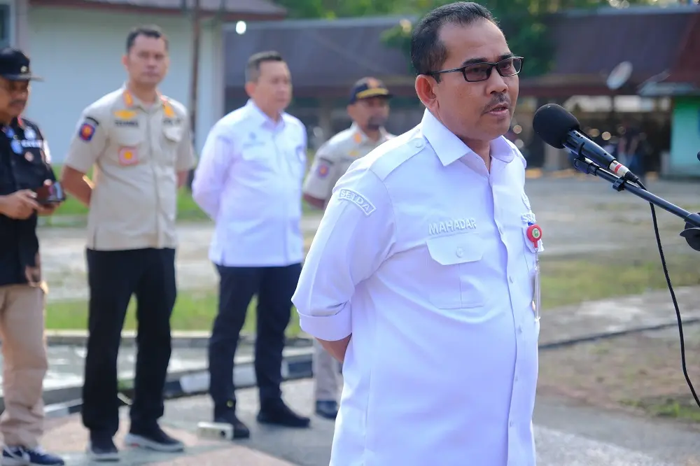 Sekda Siak Mahadar Instruksikan Satpol PP Kawal PAD Pajak Reklame