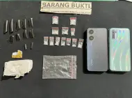 Thumbnail Sembunyikan 12 Paket Sabu dalam Sedotan, Pria Asal Jambi Diciduk Satresnarkoba Bengkulu Selatan