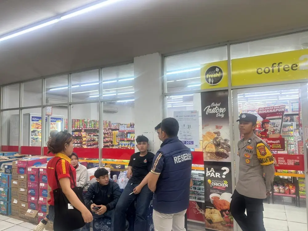 Sikat Kejahatan 3C dan Balap Liar, Kapolsek Kota Manna Pimpin Langsung Patroli Dialogis Malam