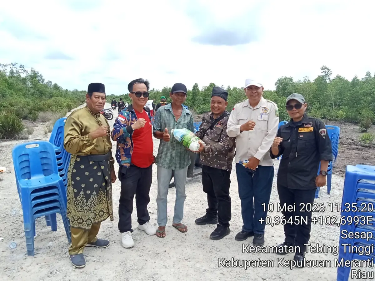 Tanam Mangrove dan Bagikan Sembako, GRIB Jaya Meranti Bawa Isu Lingkungan ke Akar Rumput