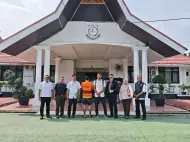 Thumbnail Tegas! Balai Gakkum Kementerian Kehutanan Serahkan Tersangka Ilegal Logging ke Kejari Pelalawan