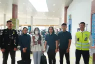 Tegas! Imigrasi Pekanbaru Deportasi Warga Negara Malaysia karena Langgar Aturan Keimigrasian
