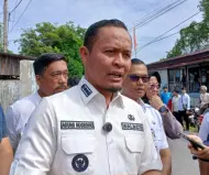 Tegas! Wali Kota Pekanbaru Larang Pemasangan Portal Jalan Perumahan: Dibangun Uang Rakyat Harus untuk Semua Orang