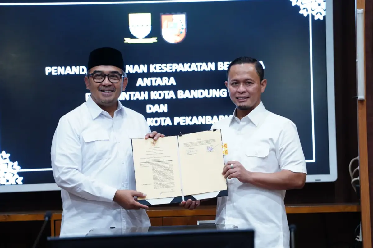 Teken MoU Wujudkan "Kota Kembar" Pekanbaru-Bandung Sejajar Dengan Kota Besar