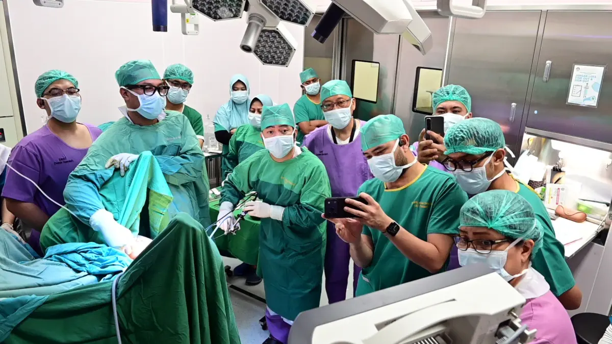 Tim Dokter RSUD Arifin Achmad Sukses Atasi Penyakit Langka, Hanya 37 Kasus di Dunia