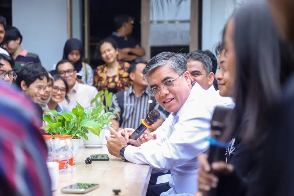 Tinjau Magang di Semarang, Menaker Yassierli: Sektor Kreatif Ruang Belajar Kerja Masa Depan