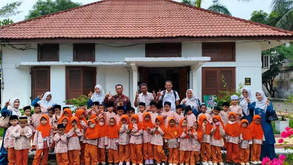 TK ABA 2 Kisaran Kenalkan Sejarah Perjuangan Kepada Siswa Lewat Kunjungan ke Museum Juang 45 Asahan
