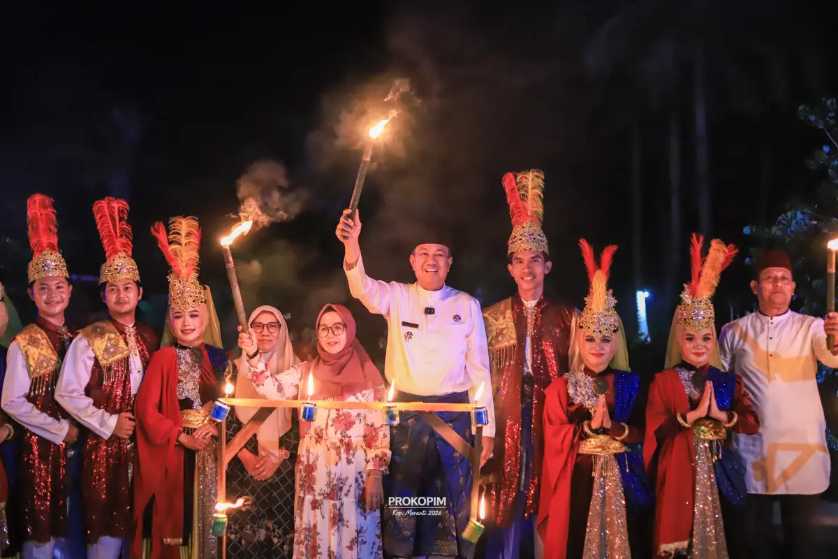 Wabup Muzamil Buka Festival Lampu Colok Ramadan 1447 H