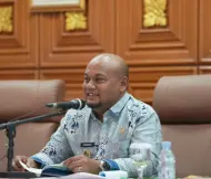 Thumbnail Wabup Siak Minta Kendaraan Perusahaan Gunakan Pelat Seri Lokal