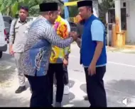 Wakil Ketua DPRD Kampar Zulfan Azmi dan Anggota DPR RI Sosialisasikan Program Jaminan Kesehatan di Pulau Birandang