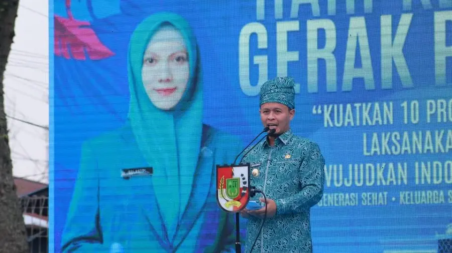 Wako Agung Beri Hadiah Umrah Dua Kader, Minta TP PKK Ikut Kawal SPMB
