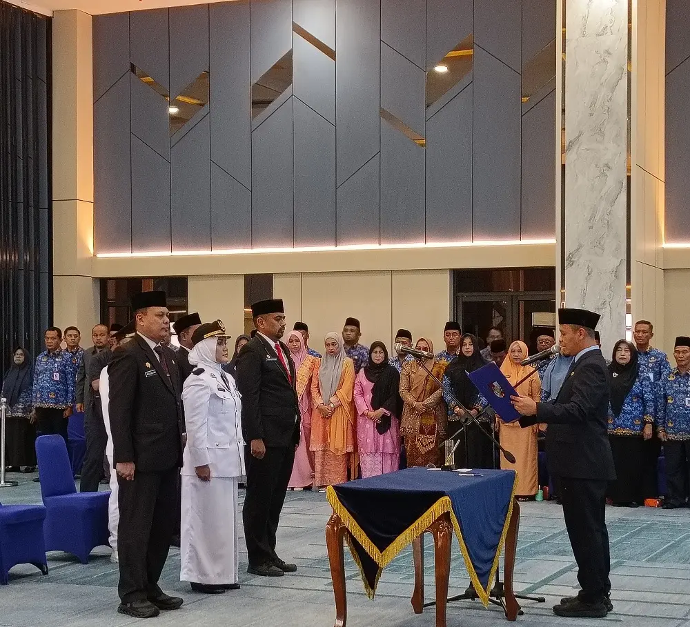 Wako Agung Lantik 7 Pejabat Pemko Pekanbaru, Ardiansyah Eka Putra Kadis Kominfotiksan
