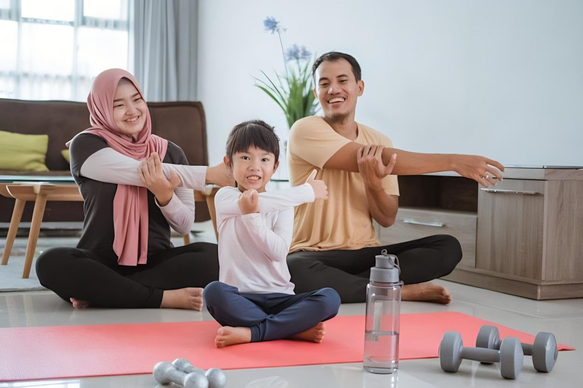 Tips Menjaga Tubuh Tetap Bugar dan Fit di Hari Pertama Puasa