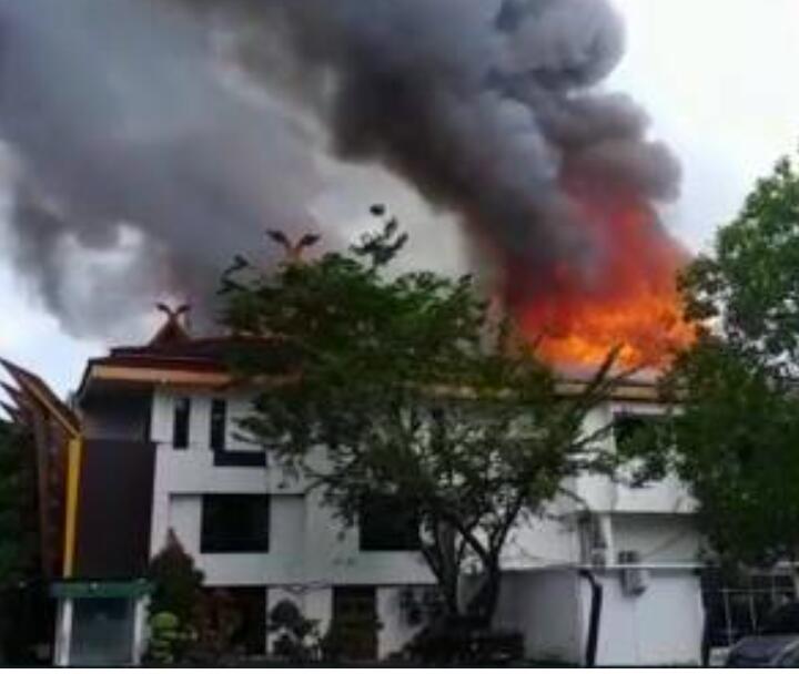 Video Musibah Kebakaran Kantor Walikota Pekanbaru