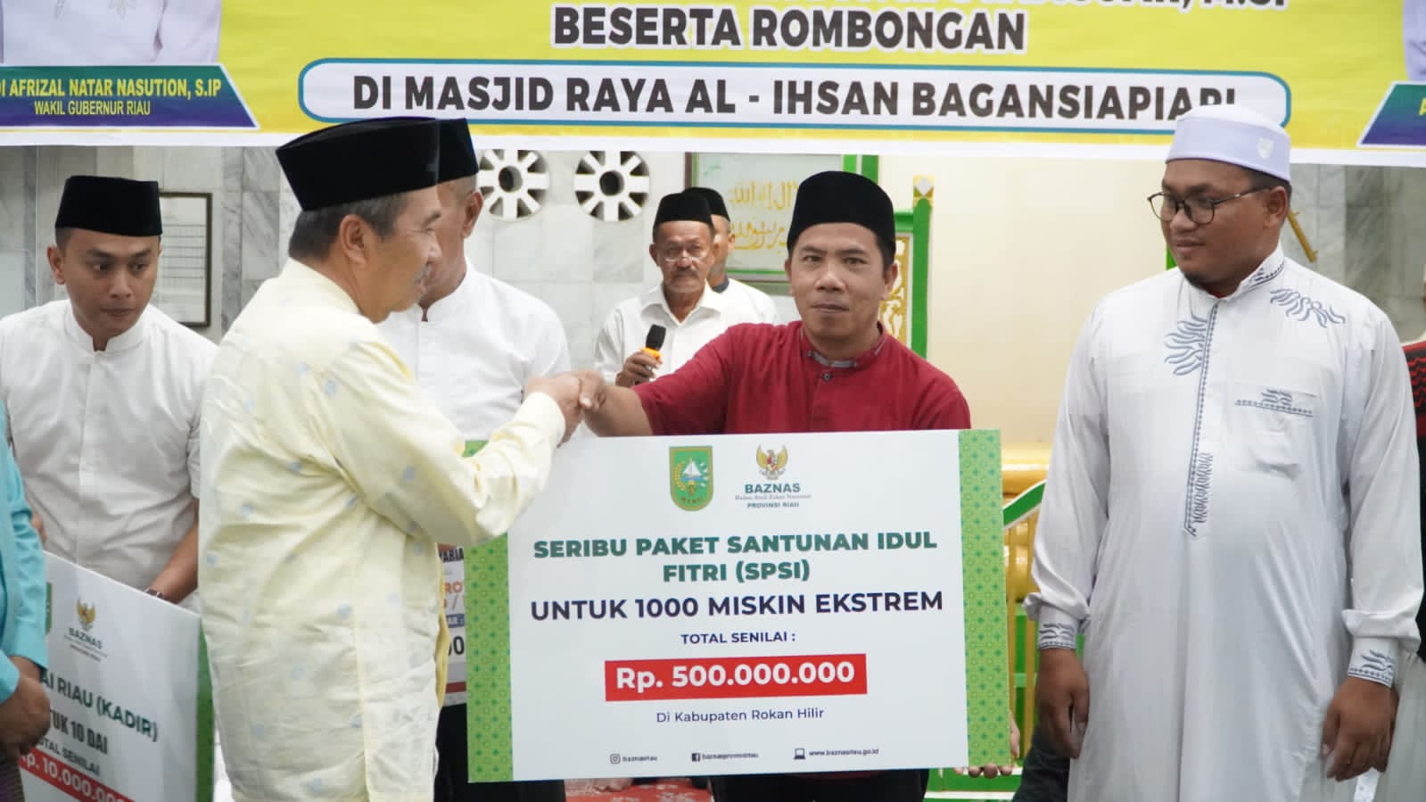 Wabup Rohil Dampingi Gubernur Riau Syamsuar Safari Ramadhan di Masjid Raya Al-Ihsan Bagansiapiapi