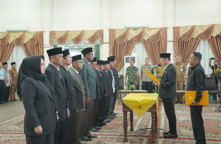 Bupati Rohil Lantik Ketua dan Pengawas Baznas Periode 2023-2028 