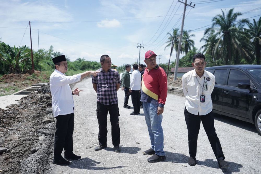 Gubernur Riau Syamsuar Tinjau Perbaikan Jalan Lintas Kampar-Rohul