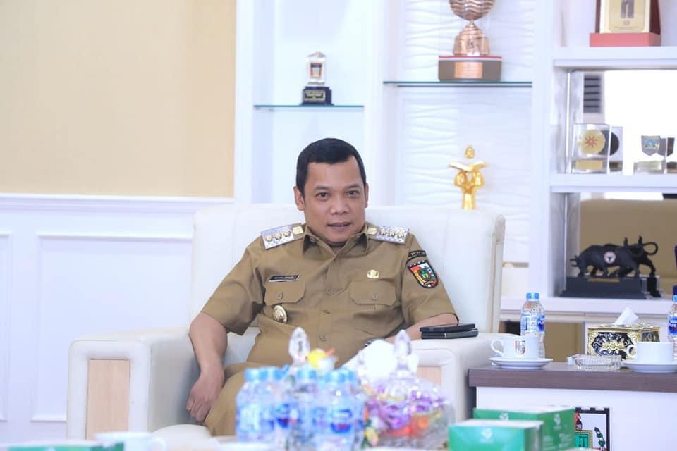 Pj Walikota Pekanbaru Klaim Sudah Perbaiki 33 Ruas Jalan Rusak