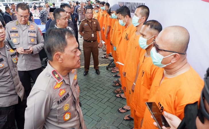 Polda Riau Tangkap Oknum Pegawai Lapas Rumbai, Tersangka Diupah Rp 35 juta