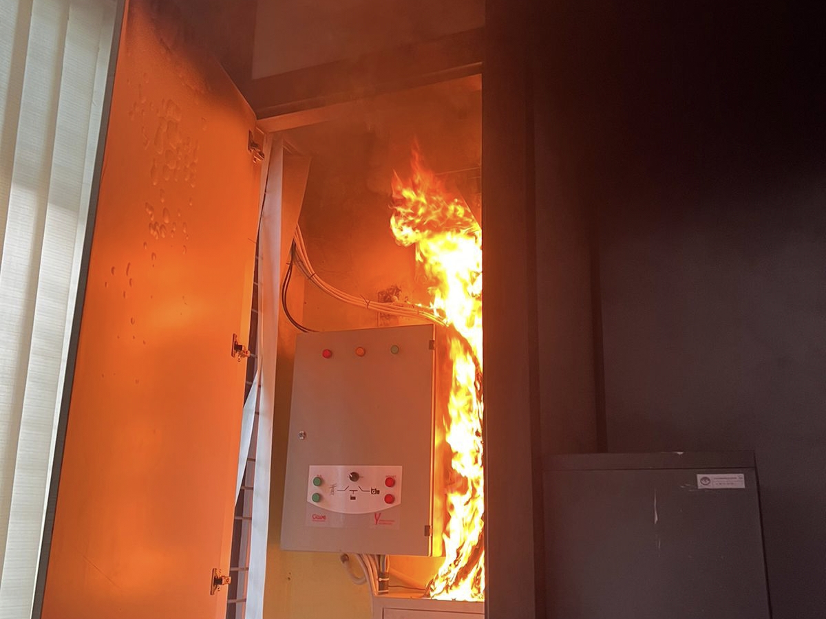 Kantor Bawaslu Riau Terbakar, Api Bersumber Dari Ruang Kabag Pengawasan