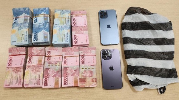 OTT Kadiskes Kampar, Ada Bukti Transfer 15 Juta dan Tunai Rp 85 Juta