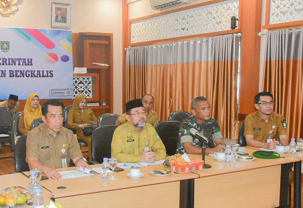 Bupati Bengkalis Ikuti Rakor Pengendalian Inflasi Bersama Mendagri