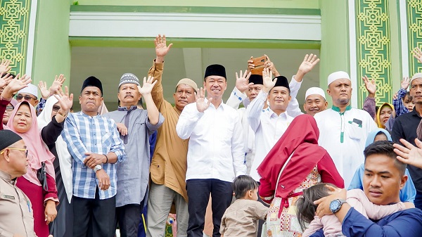 Bupati Afrizal Sintong Minta Jemaah Calon Haji Doakan Rohil
