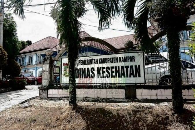 Ditreskrimsus  Polda Riau OTT Kadiskes Kampar,  Uang Rp 100 Juta Diamankan