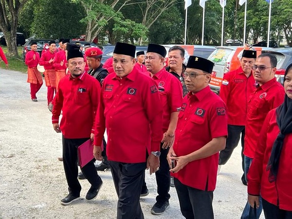 DPC PDI Perjuangan Siak Targetkan 10 Kursi, H. Syahrul: Kita Siap Tempur!