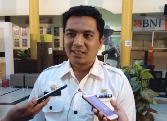 Kios Cik Puan Segera Dialiri Listrik, PLN Sudah Dirikan Lima Tiang Beton