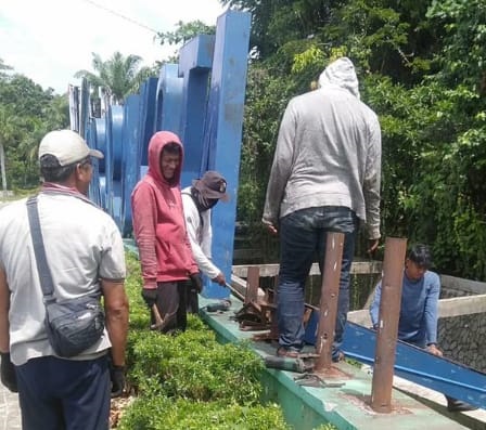 Diganti ke Bertuah, DLHK Bongkar Tulisan Madani di Simpang Tiga dan Palas