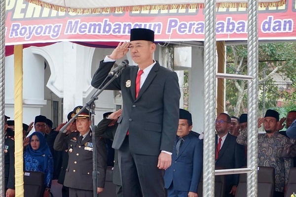 Bupati Afrizal Sintong Inspektur Upacara Hari Lahir Pancasila