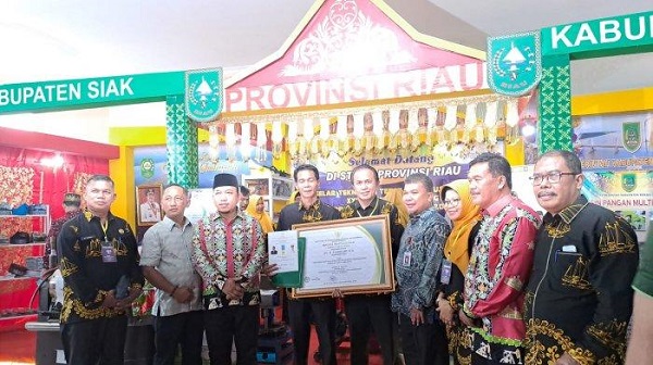 Rohil Tampilkan Mesin Pakan Multi Fungsi