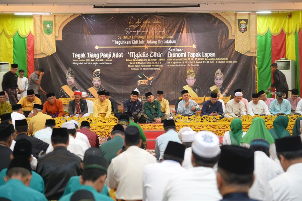 Milad ke 53 LAM Riau, Syamsuar Berharap Lembaga Adat Melayu Sebagai Penyejuk