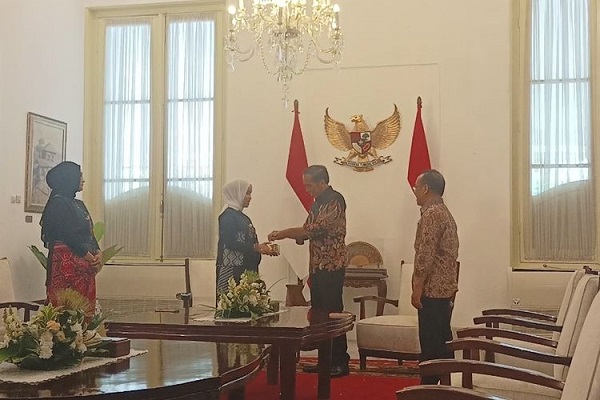 Bertemu Jokowi, Putri Ariani Ditawari Nyanyi di Istana