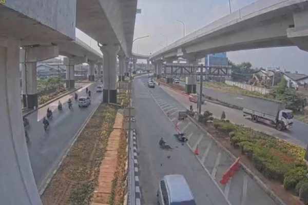 Berawal dari Adu Mulut, Pengemudi Mobil Lindas Tetangga Sendiri Hingga Tewas