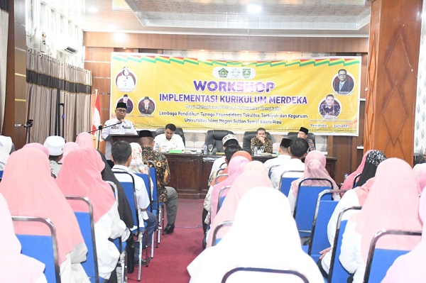 Bupati Bengkalis Berharap Guru PAI Segera Menyesuaikan Diri Dengan Kurikulum Merdeka
