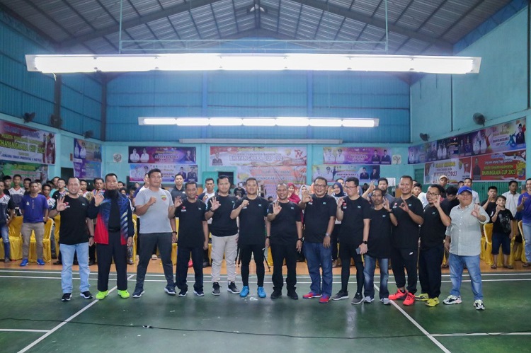 Buka Turnamen Badminton, Wabup Bengkalis Ajak Anggota Polri Untuk Terus Berkontribusi