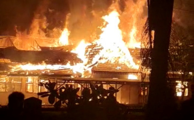 Dini Hari RSUD Puri Husada Tembilahan Terbakar, Sempat Terdengar Ledakan Keras