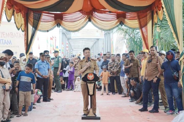 Bupati Afrizal Resmikan Jembatan Air Hitam Senilai Rp 33 Milyar