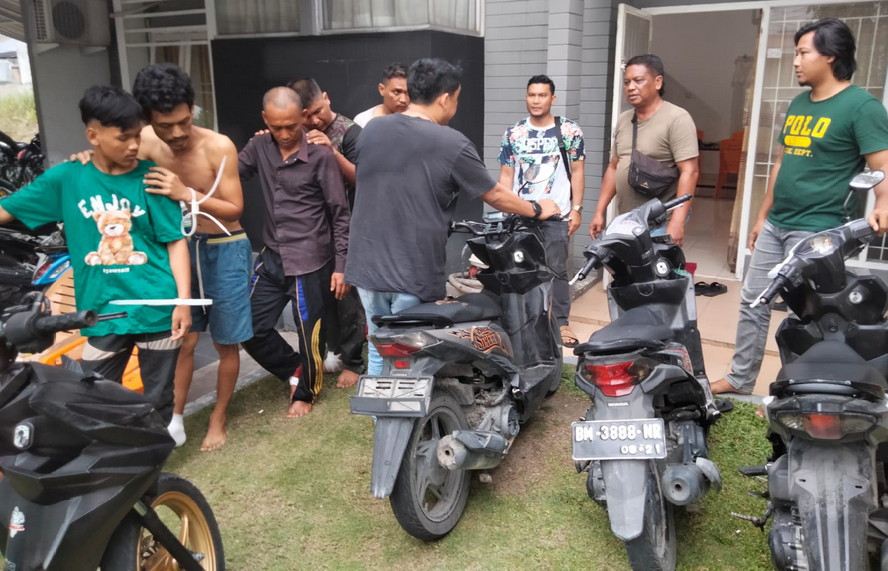 Polresta Pekanbaru dan Jatanras Polda Riau Gulung 7 Pelaku Curanmor yang Meresahkan, 3 Pelaku Ditembak